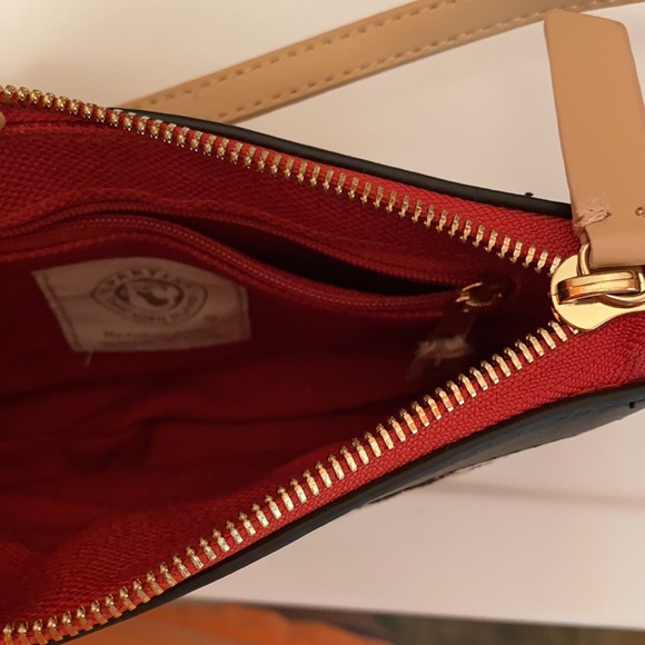 Small hand bag/clutch - Picture 3 of 5